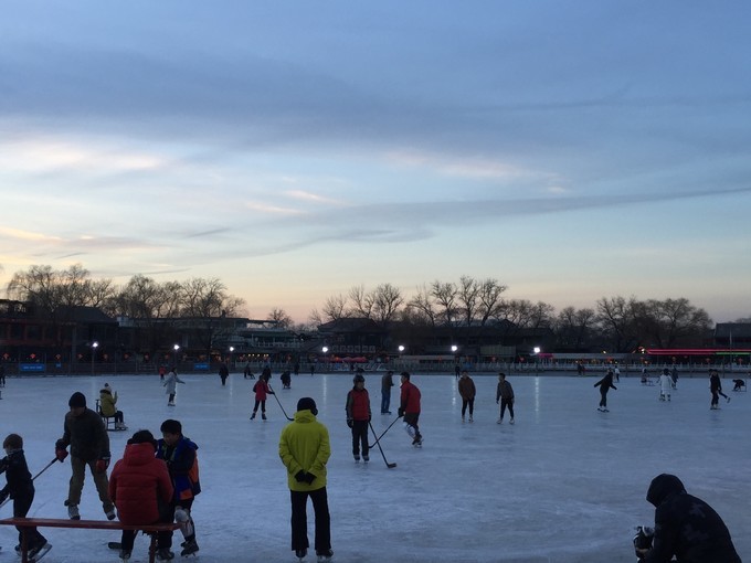 冬天去哪里旅游暖和特点美食,冬季游玩攻略美食推荐