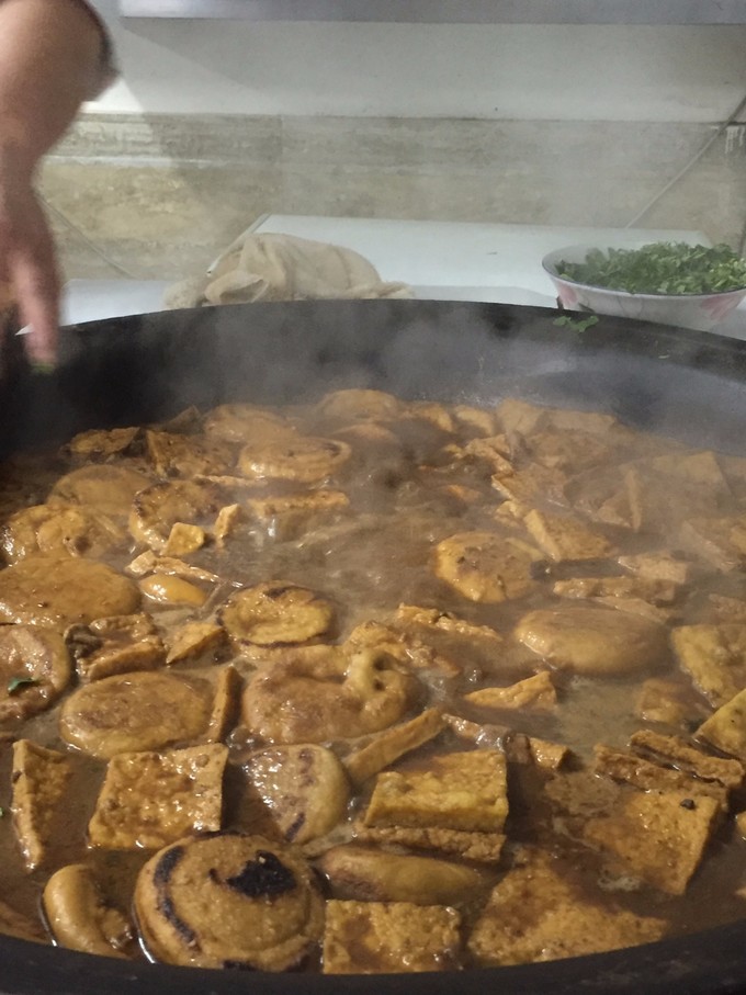 冬天去哪里旅游暖和特点美食,冬季游玩攻略美食推荐