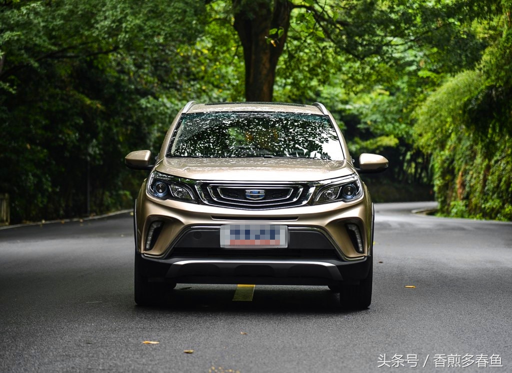 吉利远景x3是吉利新推出的小型suv,吉利的小型suv远景x3油耗
