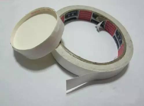 怎么用纸做元宵形状的小灯笼,简单用卡纸做一个元宵节小灯笼