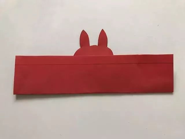 怎么用纸做元宵形状的小灯笼,简单用卡纸做一个元宵节小灯笼