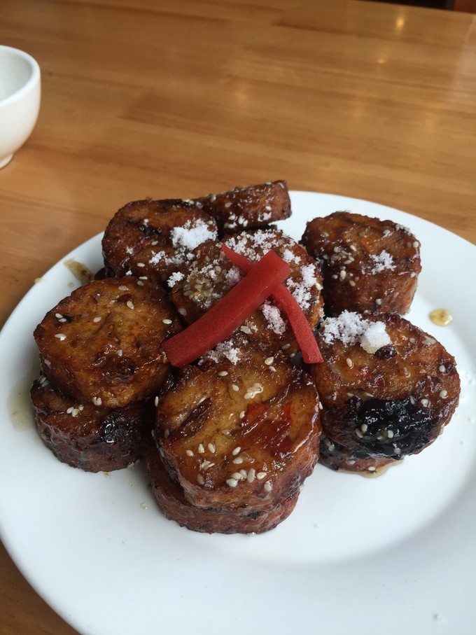 冬天去哪里旅游暖和特点美食,冬季游玩攻略美食推荐