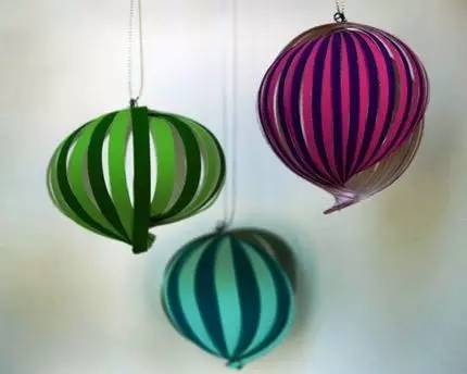 怎么用纸做元宵形状的小灯笼,简单用卡纸做一个元宵节小灯笼