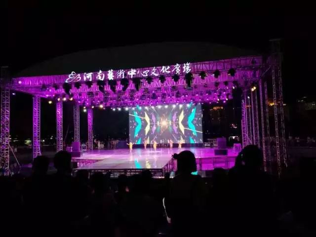 刘卓赟（除夕）——狂舞在人生的舞台，带来无限的震撼和惊喜