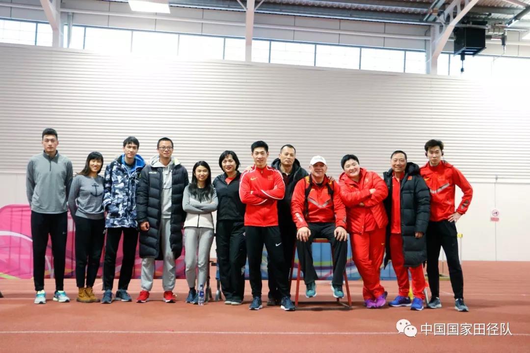 蓄势待发期待明天的比赛,蓄势待发敬请期待