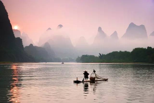 适合一个人去的9个小众旅行地,80个特点旅游活动