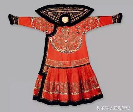 慈禧的帝王绿佛珠,慈禧太后戴过的红玛瑙朝珠