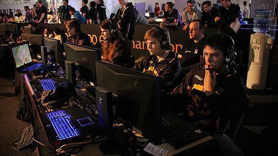 LOLS8落户韩国？最近一直顾着吃鸡都忘记S1-S7了