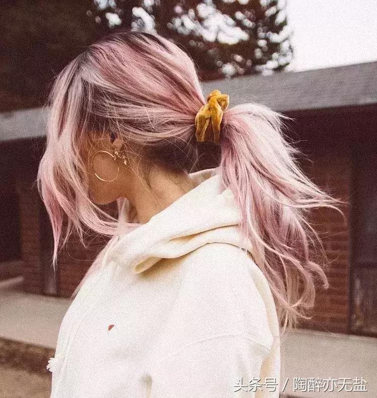 适合减龄少女心的发饰,80年代最流行的女士发饰