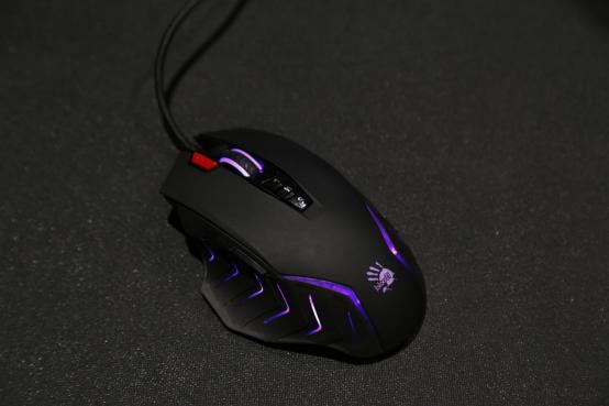 吃鸡游戏为什么要用鼠标,吃鸡游戏是用什么鼠标