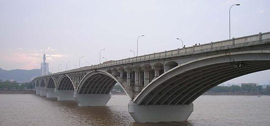长沙哪几条过江通道能走,长沙湘江一共有几条过江通道