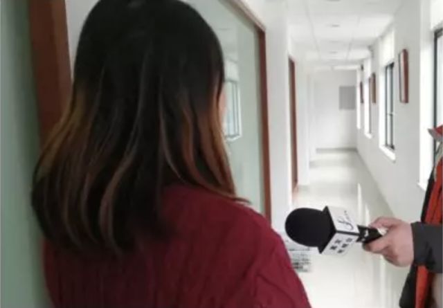 2岁娃输错密码苹果手机停用47年,iphone知道密码但被孩子输错太多次