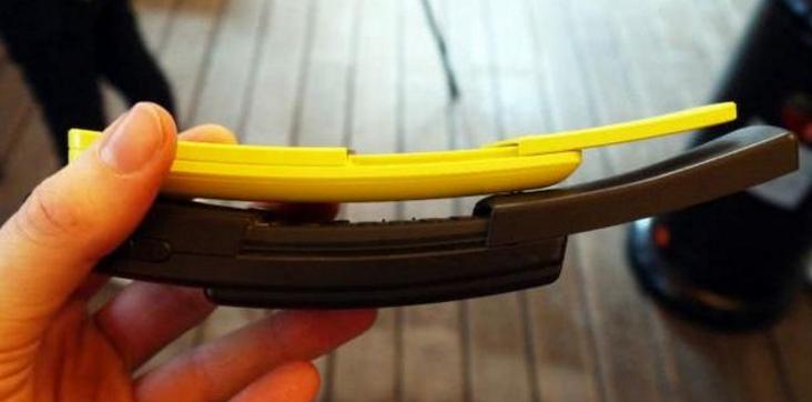 诺基亚8110香蕉机能装5g卡吗,诺基亚8110香蕉机有什么功能