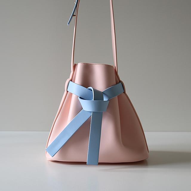 实用大牌包包推荐职场,职场新人包包平价店铺