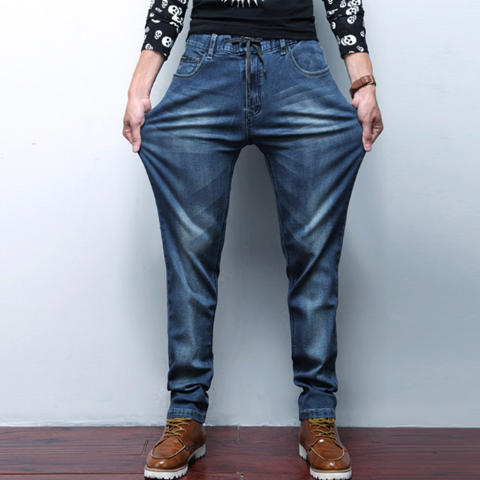 男神修身牛仔裤怎么搭配,男神修身牛仔裤搭配