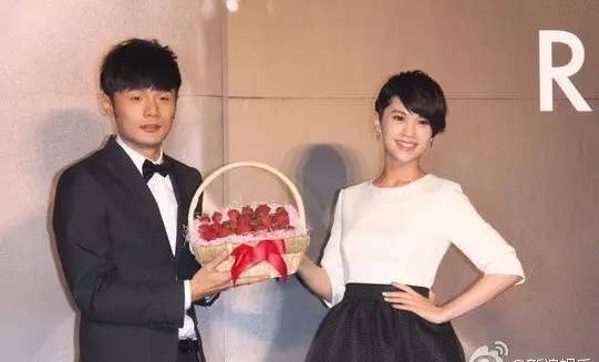 杨丞琳和李荣浩的恋爱情史,杨丞琳李荣浩感情史回忆