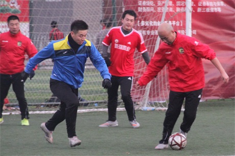 瑜伽山·精英足球队出征索福德华北区比赛首场遗憾告负