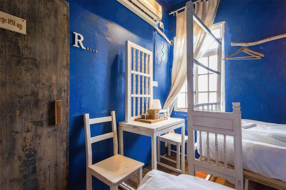 暂时逃离全是回忆的城市,暂时逃离城市的喧嚣和纷扰