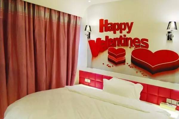 在青岛对你爱爱爱不完，却没想到你竟然是这种店！