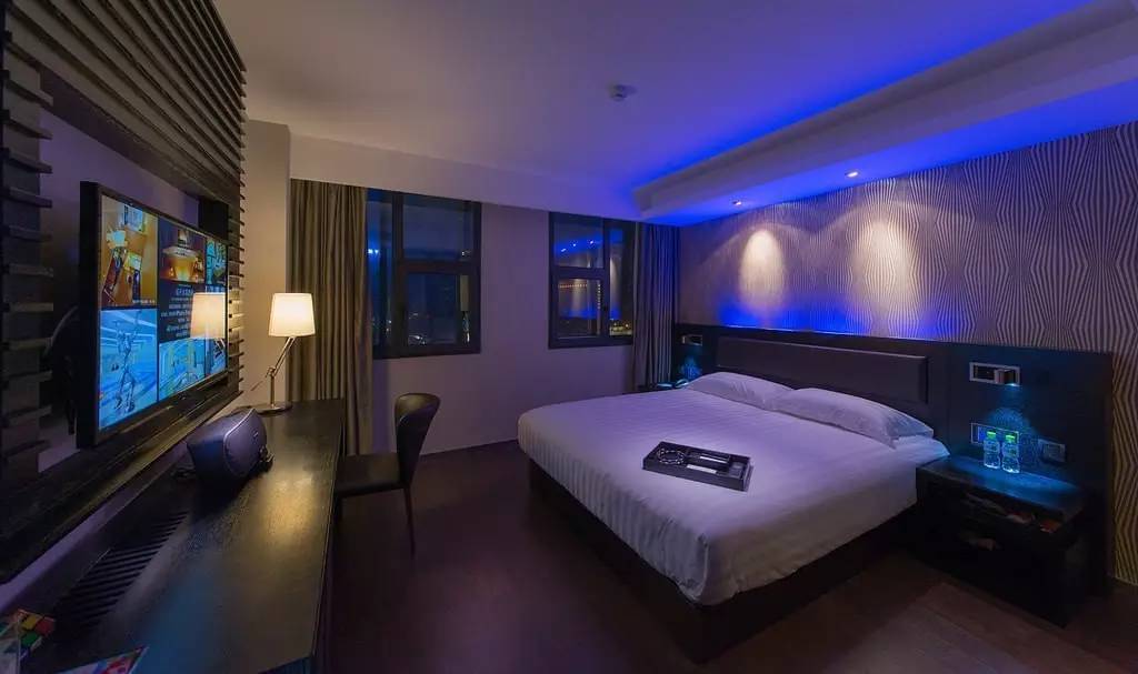 在青岛对你爱爱爱不完，却没想到你竟然是这种店！