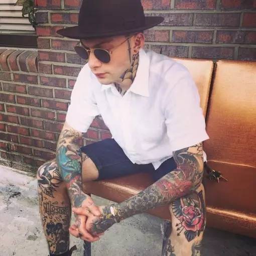 女士时尚太阳镜推荐哪款好看一点,今年最时髦的太阳镜款式