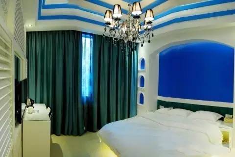 在青岛对你爱爱爱不完，却没想到你竟然是这种店！