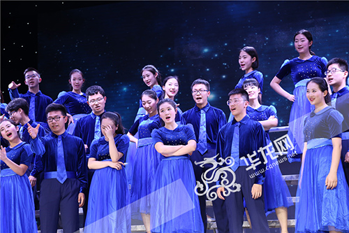 王俊凯母校视频,王俊凯母校感动视频