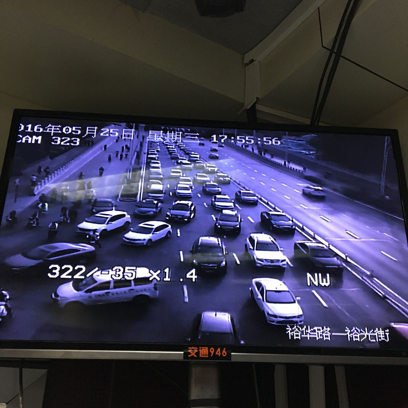 羊水破了被堵在路上,羊水破了父亲要怎么做