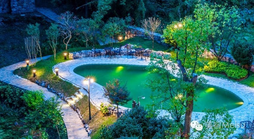 这3家长在山水里的美宿，连起了阳朔最精华的风光！