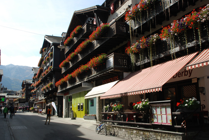 瑞士十日深度自驾游之六,湖光山色瑞士旅游