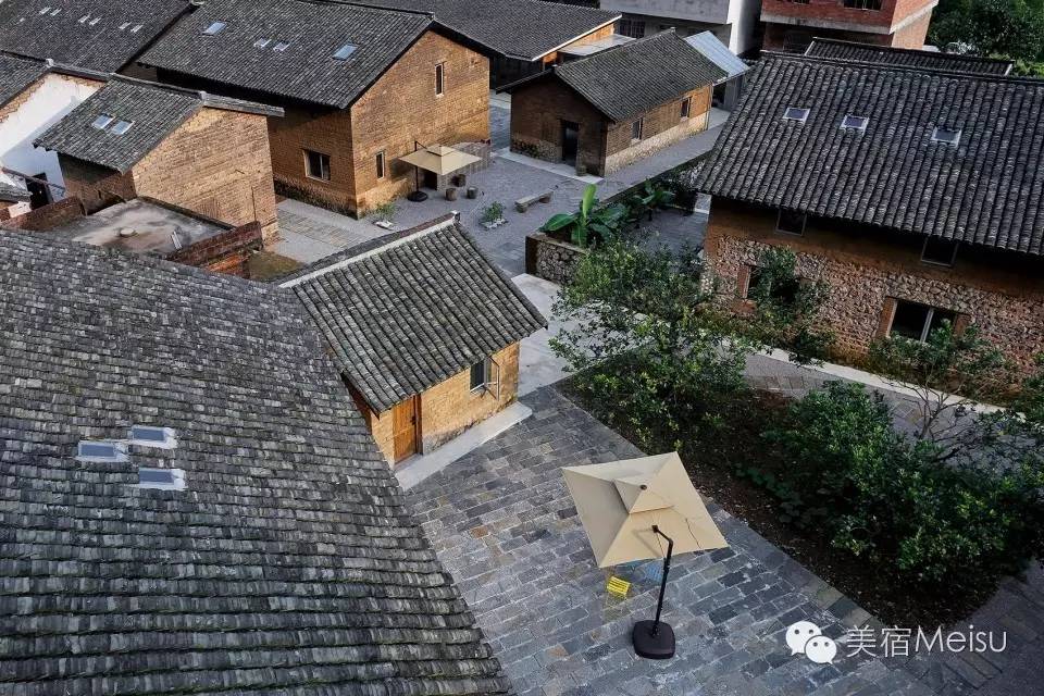 这3家长在山水里的美宿，连起了阳朔最精华的风光！