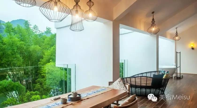 这3家长在山水里的美宿，连起了阳朔最精华的风光！