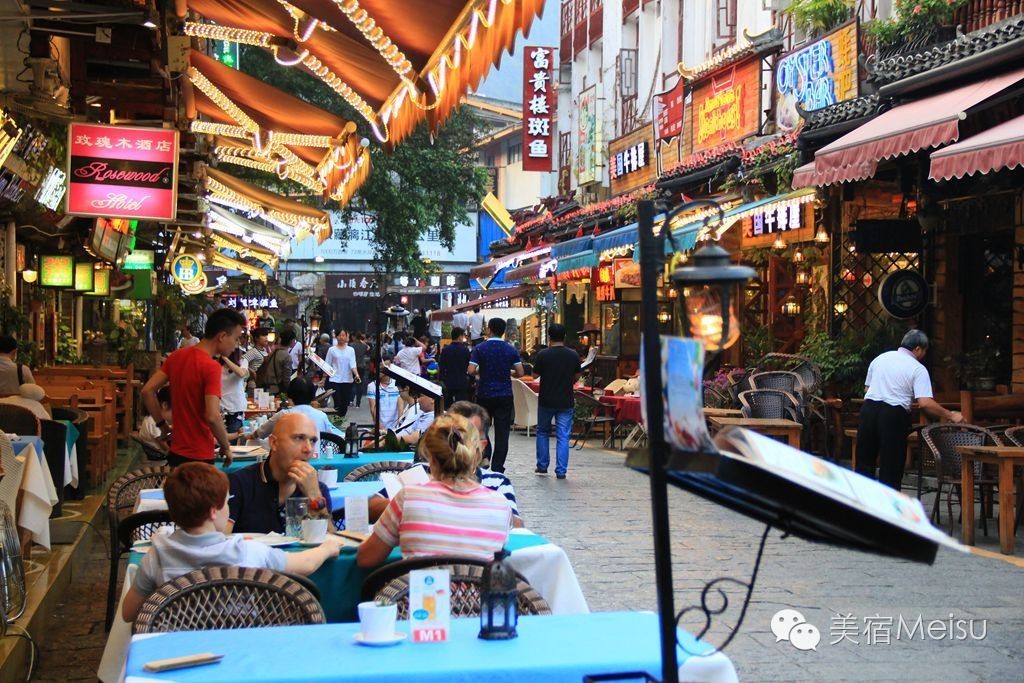 这3家长在山水里的美宿，连起了阳朔最精华的风光！