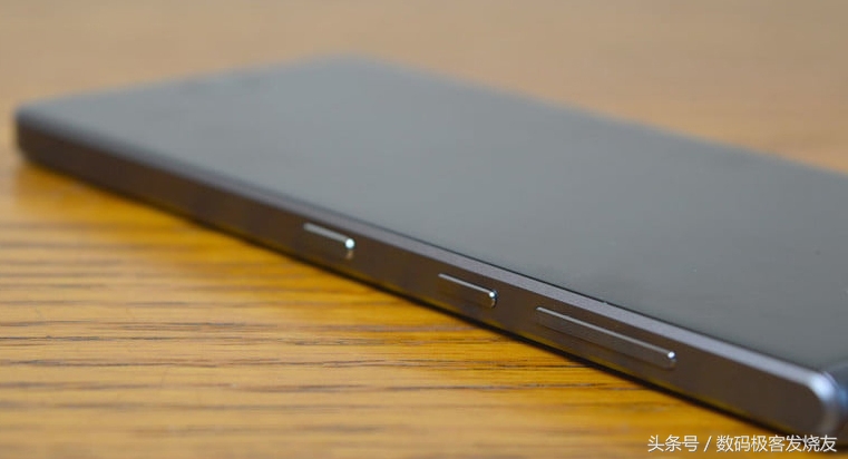 黑莓motion曝光,黑莓motion8.0系统