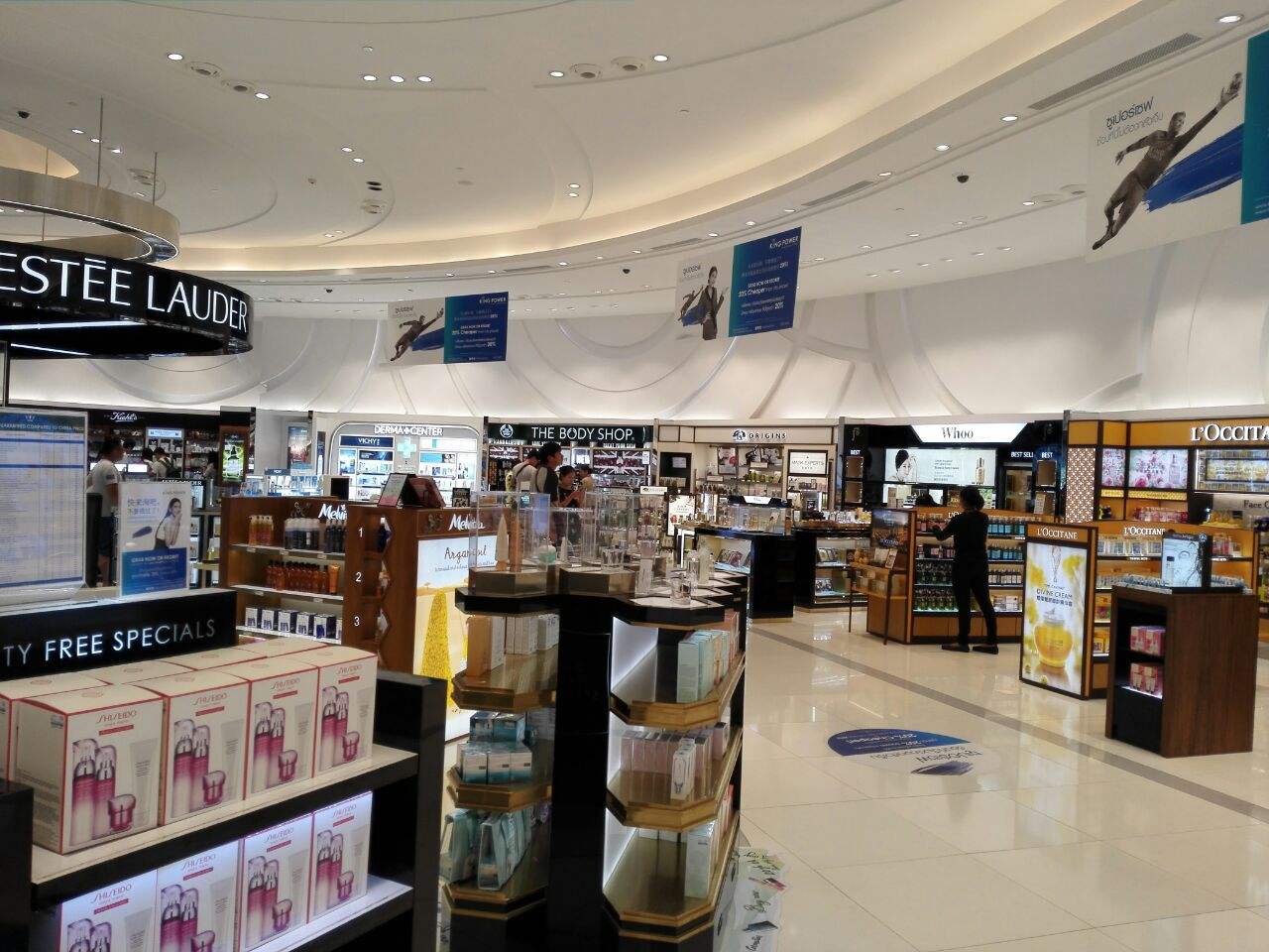 去泰国机场免税店买什么划算,去泰国机场免税店买什么好