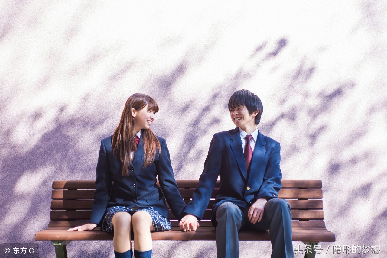 初恋英语经典语录,初恋情话短句超甜英语