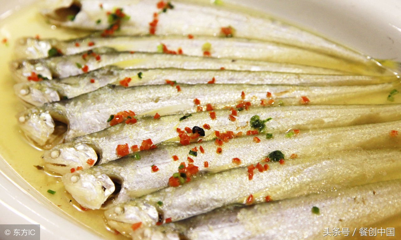 葱油蒸带鱼图片,带鱼段油炸的蒸带鱼家常做法