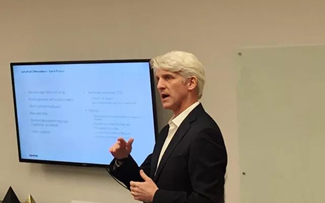 英途途友邹胜龙、刘晓松在美国看到的区块链江湖风云｜视频