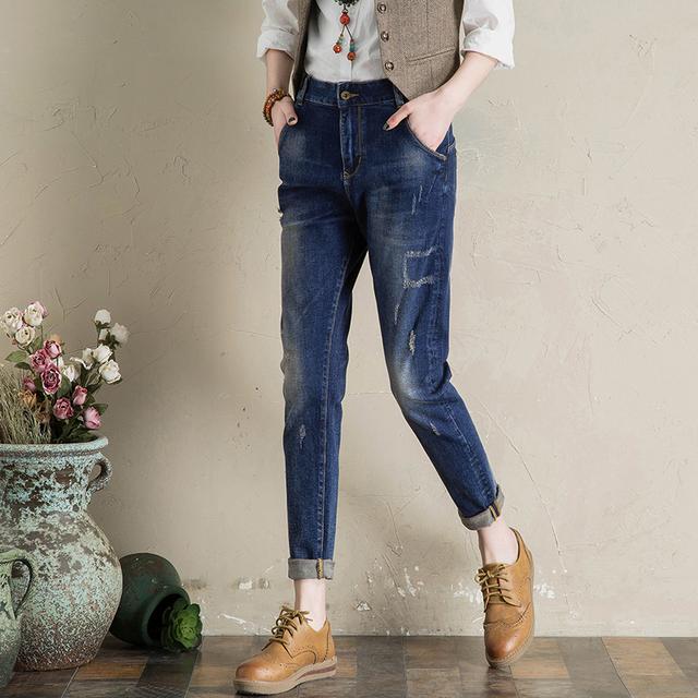 早春穿搭微胖牛仔裤配一字肩毛衣,潮流长款毛衣外套配牛仔裤穿搭