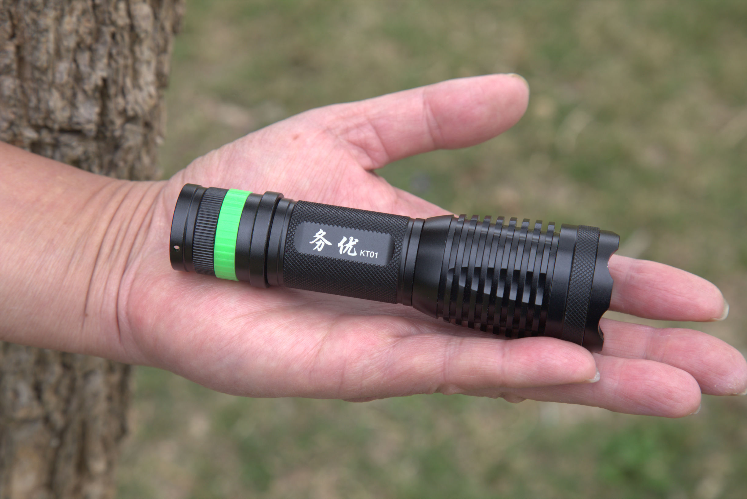 LED强光电筒品牌,led强光手电筒订购