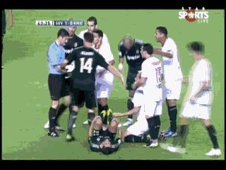 足球无法超越的经典假摔,奥斯卡假摔足球