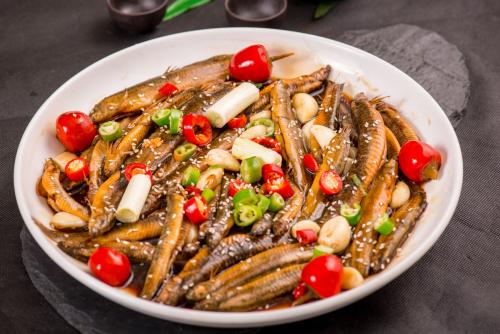 泥鳅的养殖方法及市场前景分析,泥鳅养殖技术泥鳅多少钱一斤