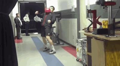 171位选中却豪取大满贯，热爱足球的达秋克如何变成冰球魔术师？