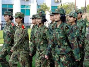 中国女兵历代军装发展,70年代的女兵服装
