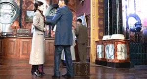 胡歌摔倒事件视频,胡歌摔倒全过程