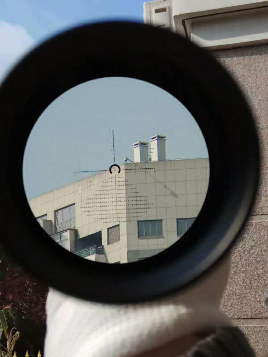 红点瞄准镜上的镀膜镜片,瞄准镜镀膜有什么好处