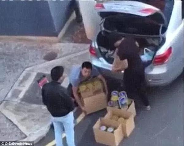 澳媒关注,留学生代购月入10万