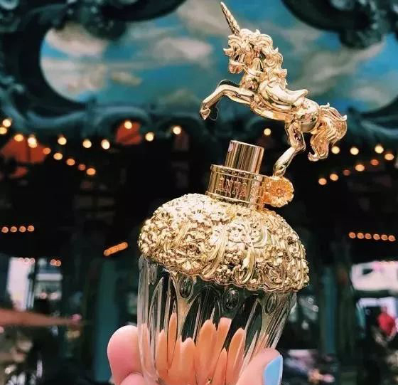 适合春夏喷的香水大牌,适合春夏使用的男士香水推荐