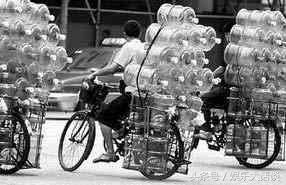 送桶装水员工能挣多少钱,忻州送桶装水能挣多少钱