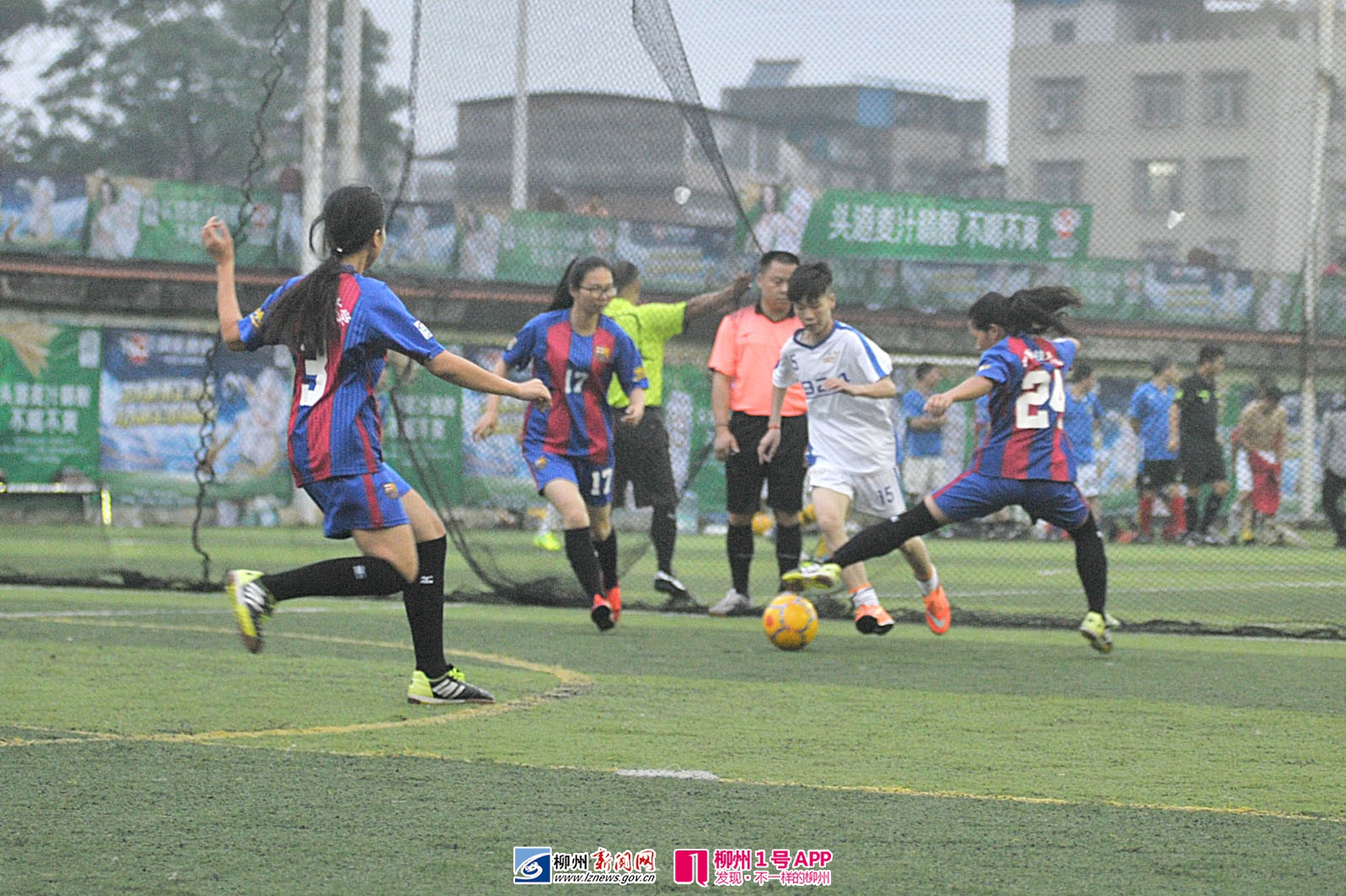 我县第三届五人制足球联赛开赛,县五人制足球联赛